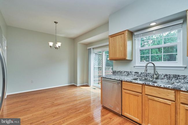 6362 Dakine Cir, Townhouse with 3 bedrooms, 4 bathrooms and null parking in SPRINGFIELD VA | Image 27