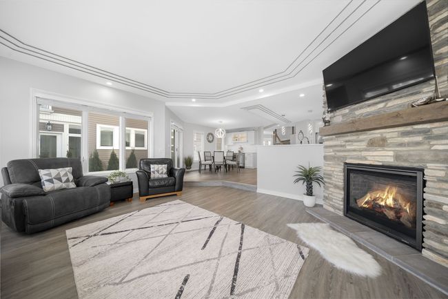 32633 River Rd, House other with 4 bedrooms, 3 bathrooms and null parking in Harrison Twp MI | Image 12