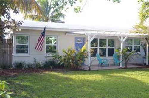 1450 Ne 32nd St, Pompano Beach, FL, 33064-6749 | Card Image