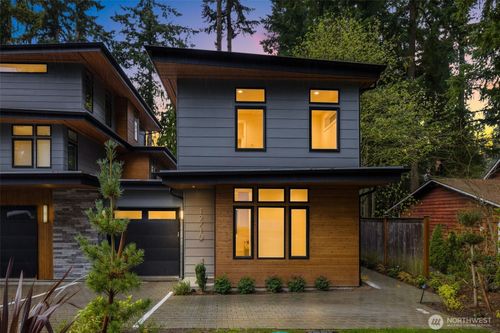 12710 Ne 72nd St, Kirkland, WA, 98033-8314 | Card Image