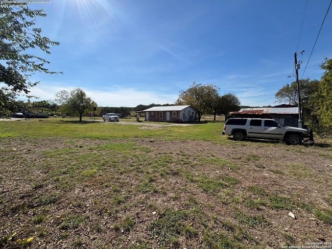 188 De La Fuente Rd., House other with 2 bedrooms, 2 bathrooms and null parking in Blanco TX | Image 6