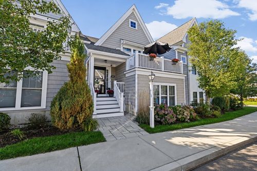 30 Sunflower Way, Plymouth, MA, 02360-5532 | Card Image