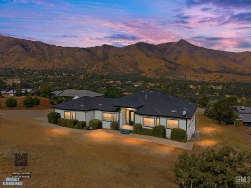 3233 Denise Street, Lake Isabella, CA, 93240 | Card Image