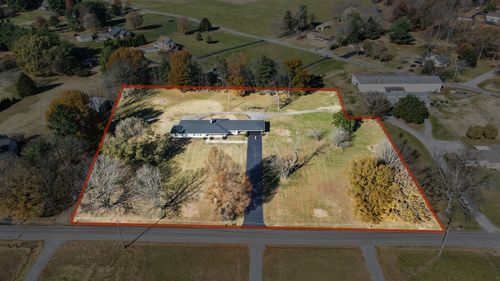 676 Ferguson Hill Rd, Lafayette, TN, 37083-1832 | Card Image