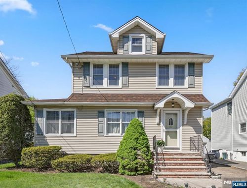 82 Kensington Ave, Norwood, NJ, 07648-1909 | Card Image