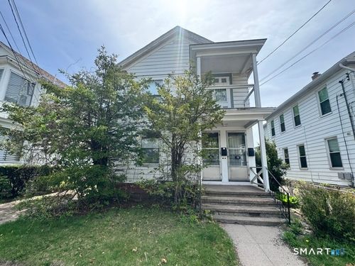86 Hinman St, West Haven, CT, 06516-1635 | Card Image
