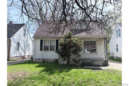 19940 Westphalia St, Detroit, MI, 48205-1749 | Card Image