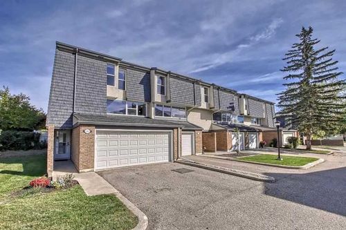 343 Brae Glen Rd Sw, Calgary, AB, T2W1B6 | Card Image