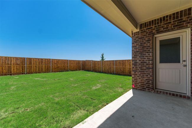 5904 Priory Dr, House other with 4 bedrooms, 2 bathrooms and null parking in Aubrey TX | Image 35