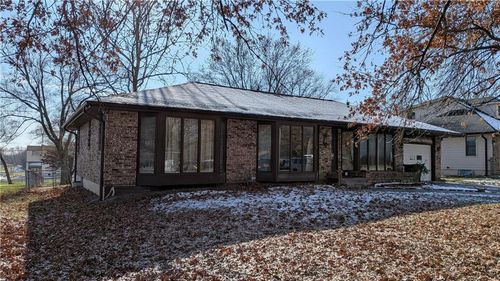 1408 Country Club Dr, Pleasant Hill, MO, 64080-1541 | Card Image