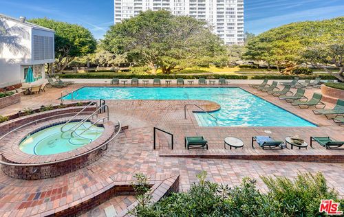 unit-308-2910 Neilson Way, Santa Monica, CA, 90405-5323 | Card Image