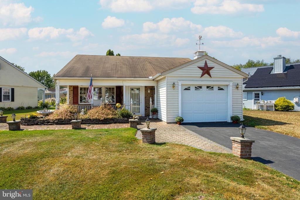 Andover Ct, Southampton, NJ 08088
