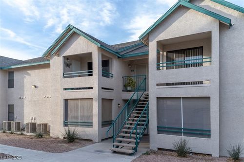 unit-205-5261 Lindell Rd, Las Vegas, NV, 89118-1307 | Card Image