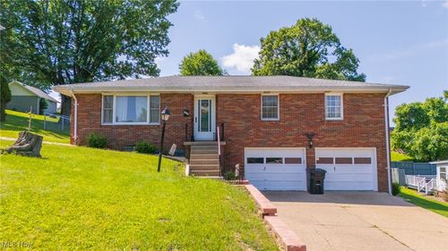 203 Bethel Ln, Saint Clairsville, OH, 43950-1108 | Card Image