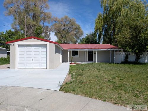 750 Sharp Pl, Idaho Falls, ID, 83401-2818 | Card Image