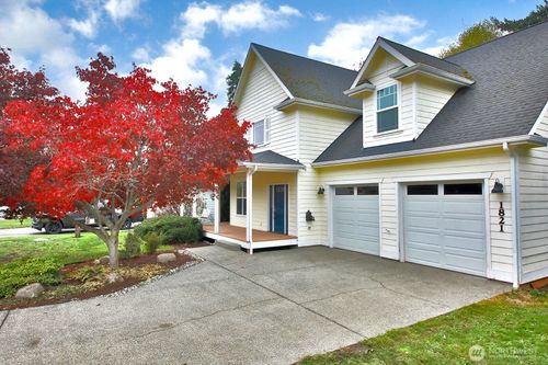 1821 Watkins Rd, Freeland, WA, 98249-9482 | Card Image