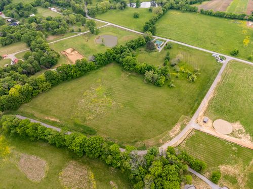 8414 Crockett Ln, College Grove, TN, 37046 | Card Image