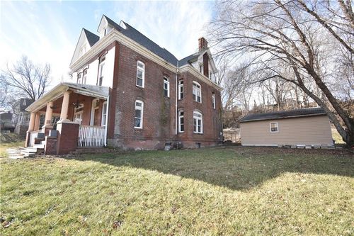 1308 N 11th St, Saint Joseph, MO, 64501-1204 | Card Image