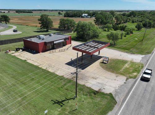 215 W 15th St, Ellsworth, KS, 67439-1626 | Card Image