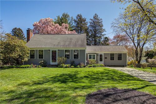 6 Jenks Garden Ln, Barrington, RI, 02806-2115 | Card Image