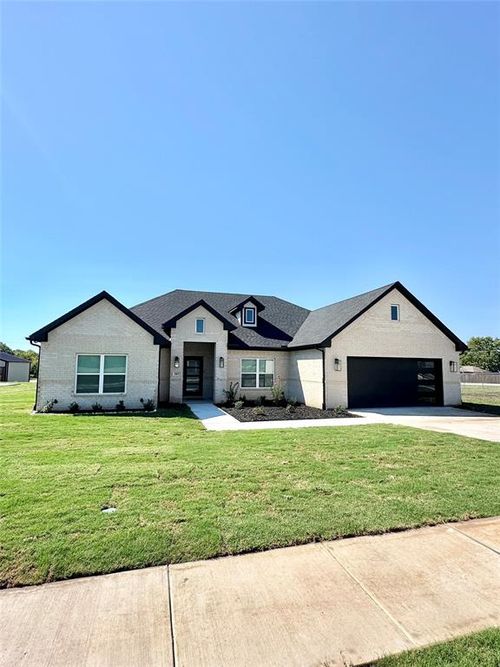 303 Third, Lindsay, TX, 76250 | Card Image