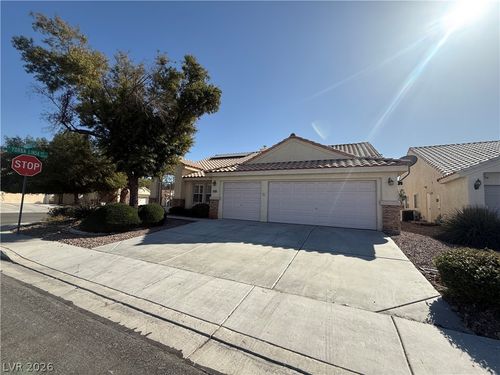 5433 Truckee Ct, Las Vegas, NV, 89122-4708 | Card Image