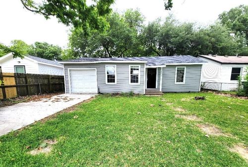 6614 Park Ave, Texas City, TX, 77591-3740 | Card Image