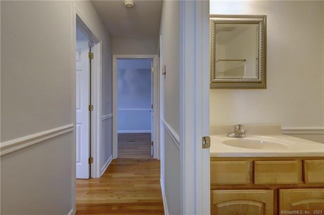 114 Meadow View Ter, House other with 3 bedrooms, 3 bathrooms and null parking in New Haven CT | Image 20