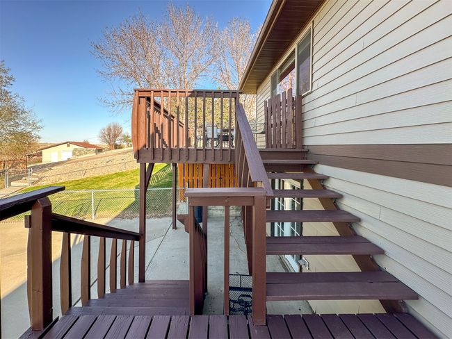 Deck stairs | Image 18