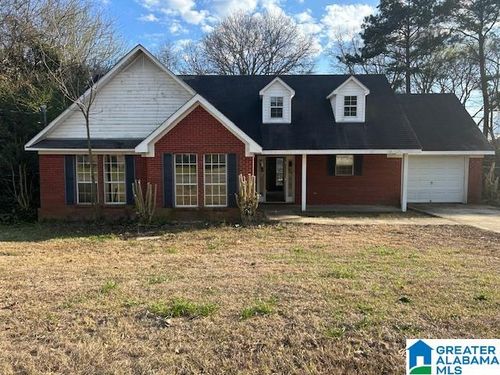 108 Colonial Cir, Clanton, AL, 35045-8397 | Card Image