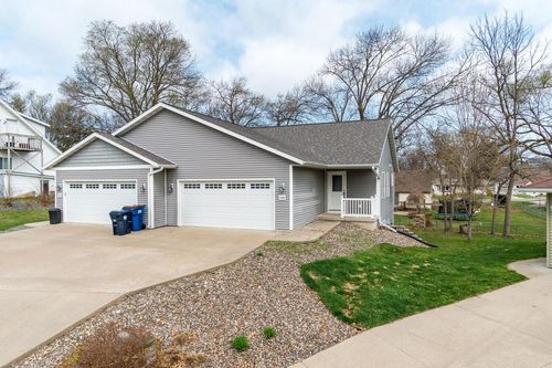 1025 Lincoln Street, Onalaska, WI, 54650 | Card Image