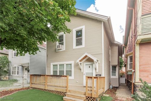 1004 Fairfield Ave, Cleveland, OH, 44113-3615 | Card Image