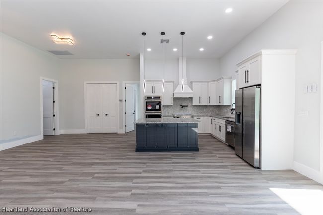 9816 S Orange Blossom Blvd, House other with 3 bedrooms, 2 bathrooms and null parking in Sebring FL | Image 8