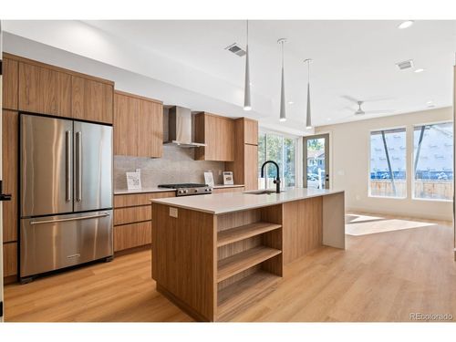 2323 S High St, Denver, CO, 80210-5141 | Card Image