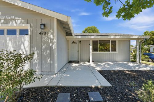 4781 Oakhollow Dr, Sacramento, CA, 95842-2716 | Card Image