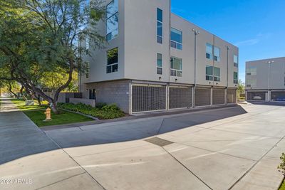 14 - 727 E Portland Street, Townhouse with 3 bedrooms, 2 bathrooms and null parking in Phoenix AZ | Image 1