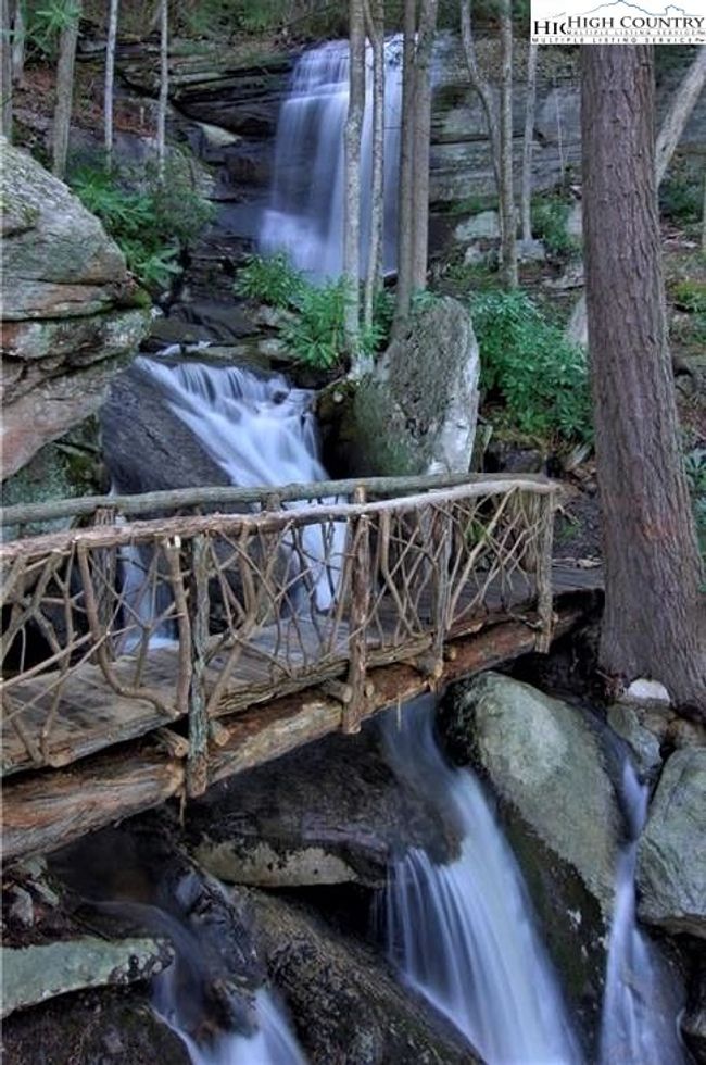 Natural Waterfall in Headwaters "Fall Creek Falls" | Image 15