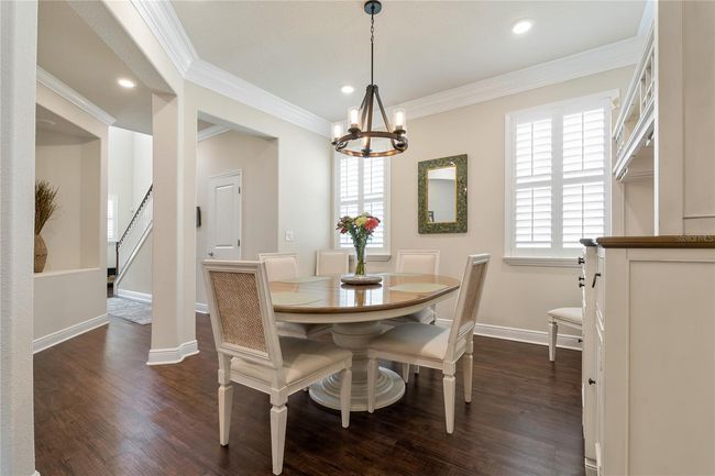 BEAUTIFULLY APPOINTED KITCHEN | Image 6