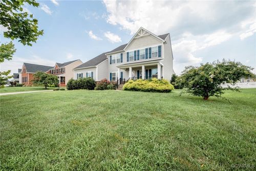 12101 Winbolt Dr, Chester, VA, 23836-3071 | Card Image