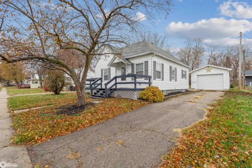 1703 W State St, Marshalltown, IA, 50158-5337 | Card Image