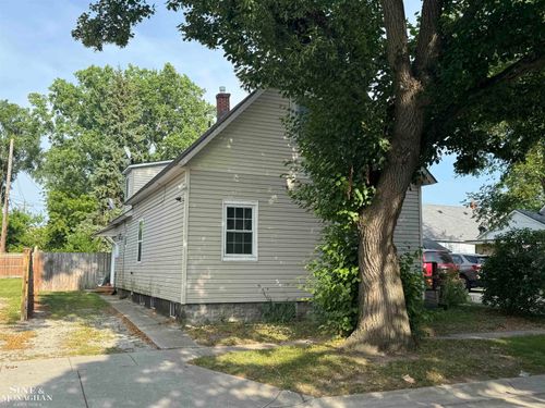 1418 12th St, Port Huron, MI, 48060-5704 | Card Image