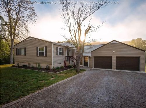 5961 Little Sandy Rd, Elkview, WV, 25071-7625 | Card Image