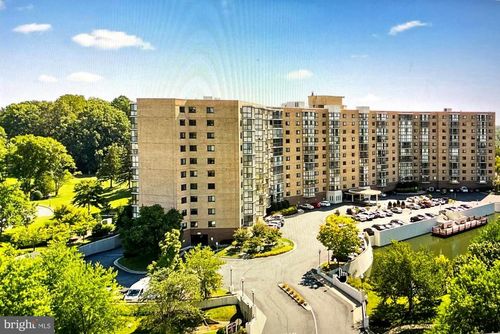 5-122-3330 N Leisure World Blvd, SILVER SPRING, MD, 20906-5622 | Card Image