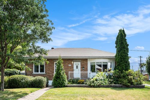383 Maria Goretti Cir, Vanier, ON, K1L6S3 | Card Image