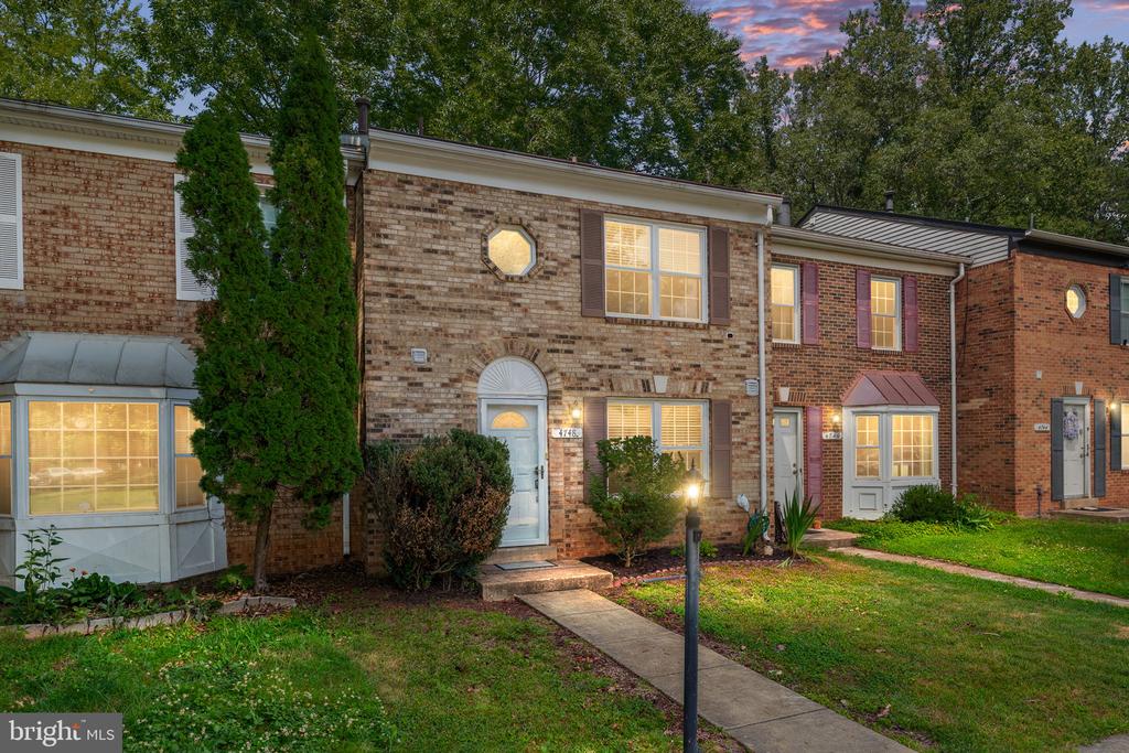 Residential in WOODBRIDGE 4