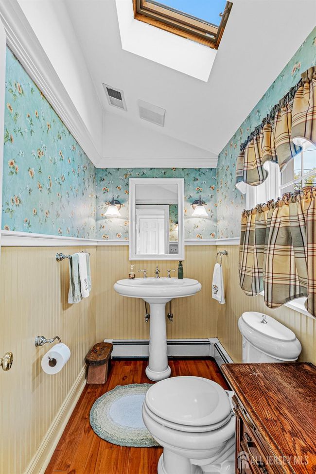 356 Front St, House other with 3 bedrooms, 2 bathrooms and null parking in Dunellen NJ | Image 12