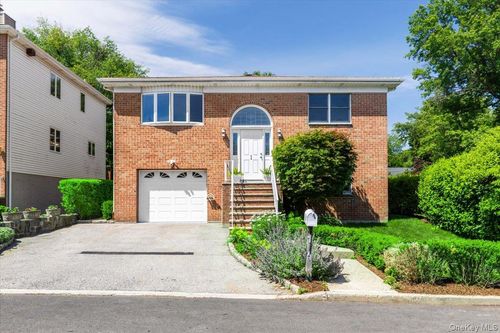 1 Bronxville Ln, Bronxville, NY, 10708-5600 | Card Image