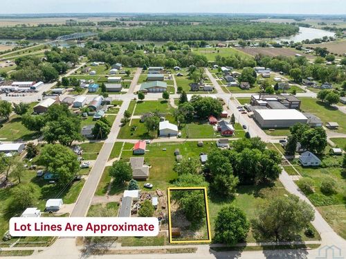 1022 S 4th Ave, Decatur, NE, 68020-2113 | Card Image