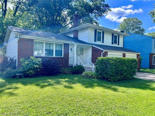 6779 Glenallen Ave, Solon, OH, 44139-4055 | Card Image
