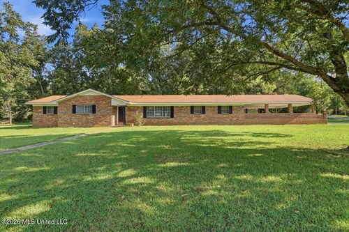 254 Taylor Dr, Morton, MS, 39117-3996 | Card Image